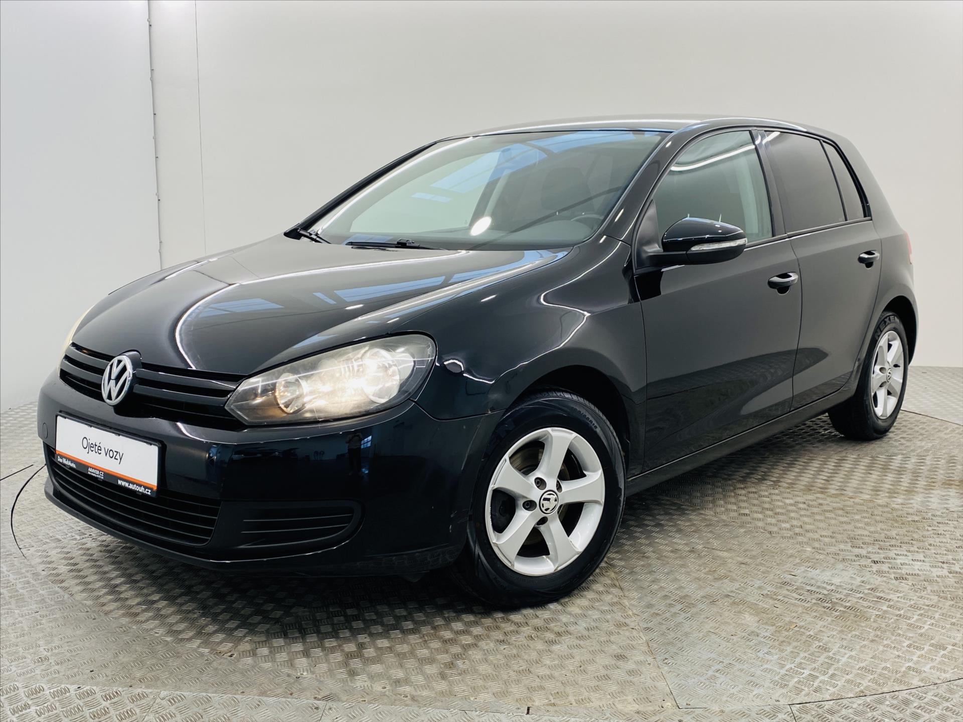 Volkswagen Golf 1,6 TDI Aut. Klima ČR