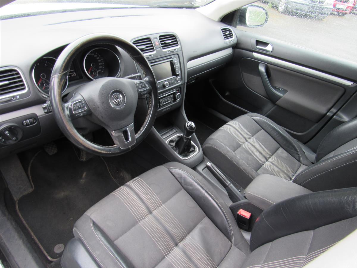 volkswagen-golf-1-2-tsi-77kw-variant-bluemotion - 8