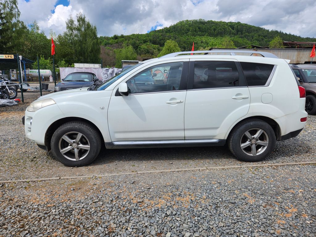 peugeot-4007-2-2-hdi-4x4-automat - 3