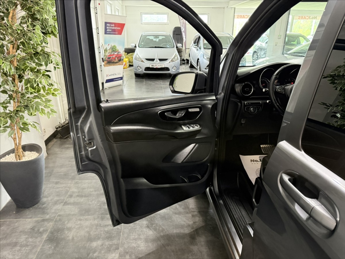 mercedes-benz-tridy-v-2-0-250d-4matic-amg-kamera - 5