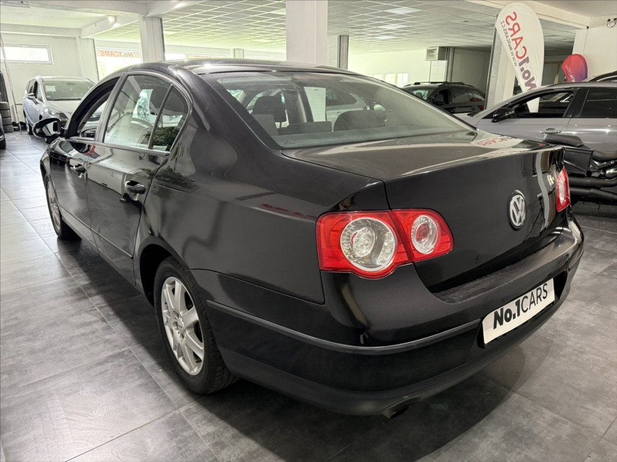 volkswagen-passat-1-6-i-klima-vyhrev-po-stk - 3