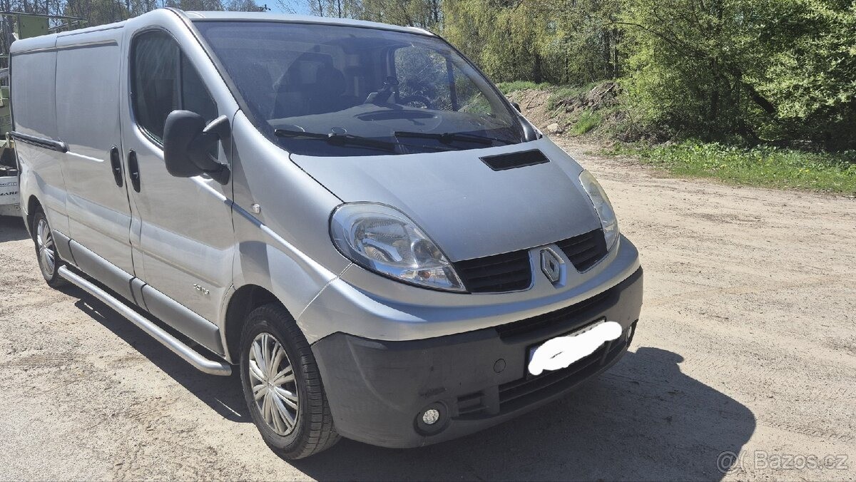 Renault Trafic 2,0   long