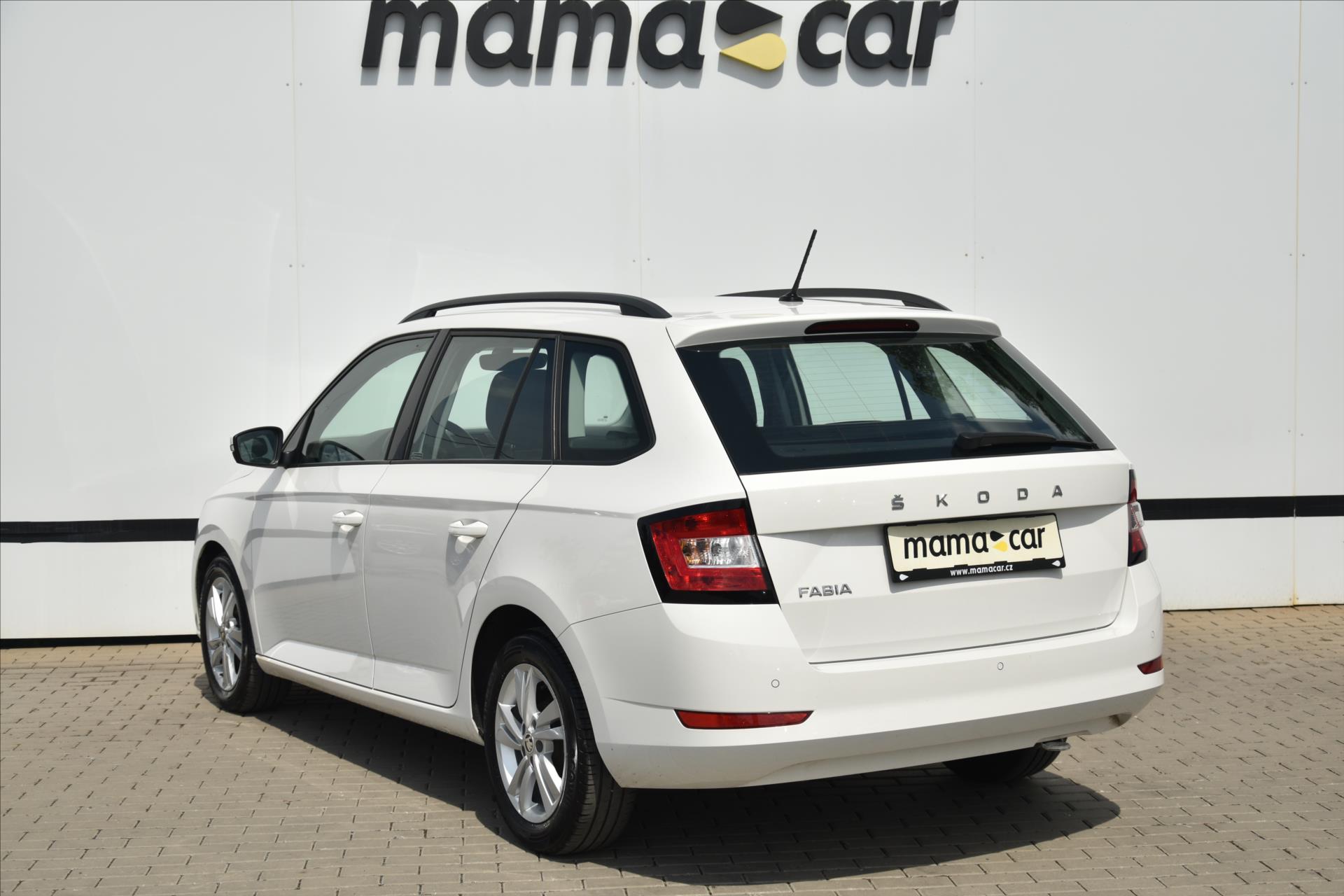 skoda-fabia-1-0-tsi-1-majitel-dph-cr - 4