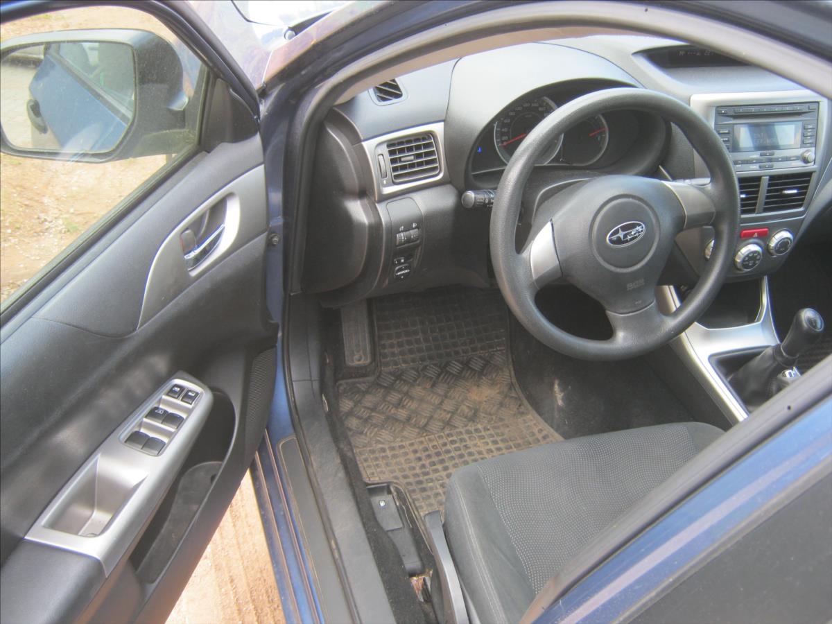 subaru-impreza-1-5-kombi-4x4 - 8