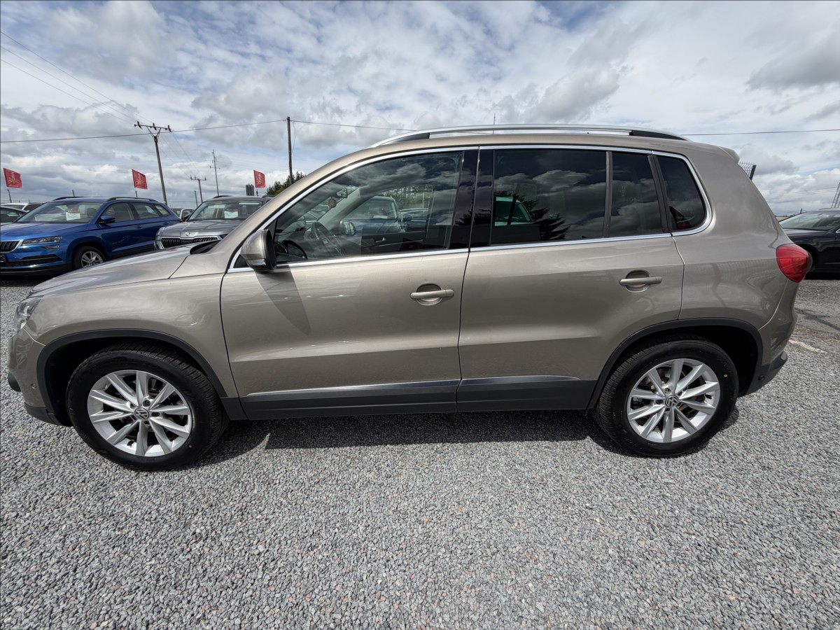 volkswagen-tiguan-2-0-tdi-81-kw - 3