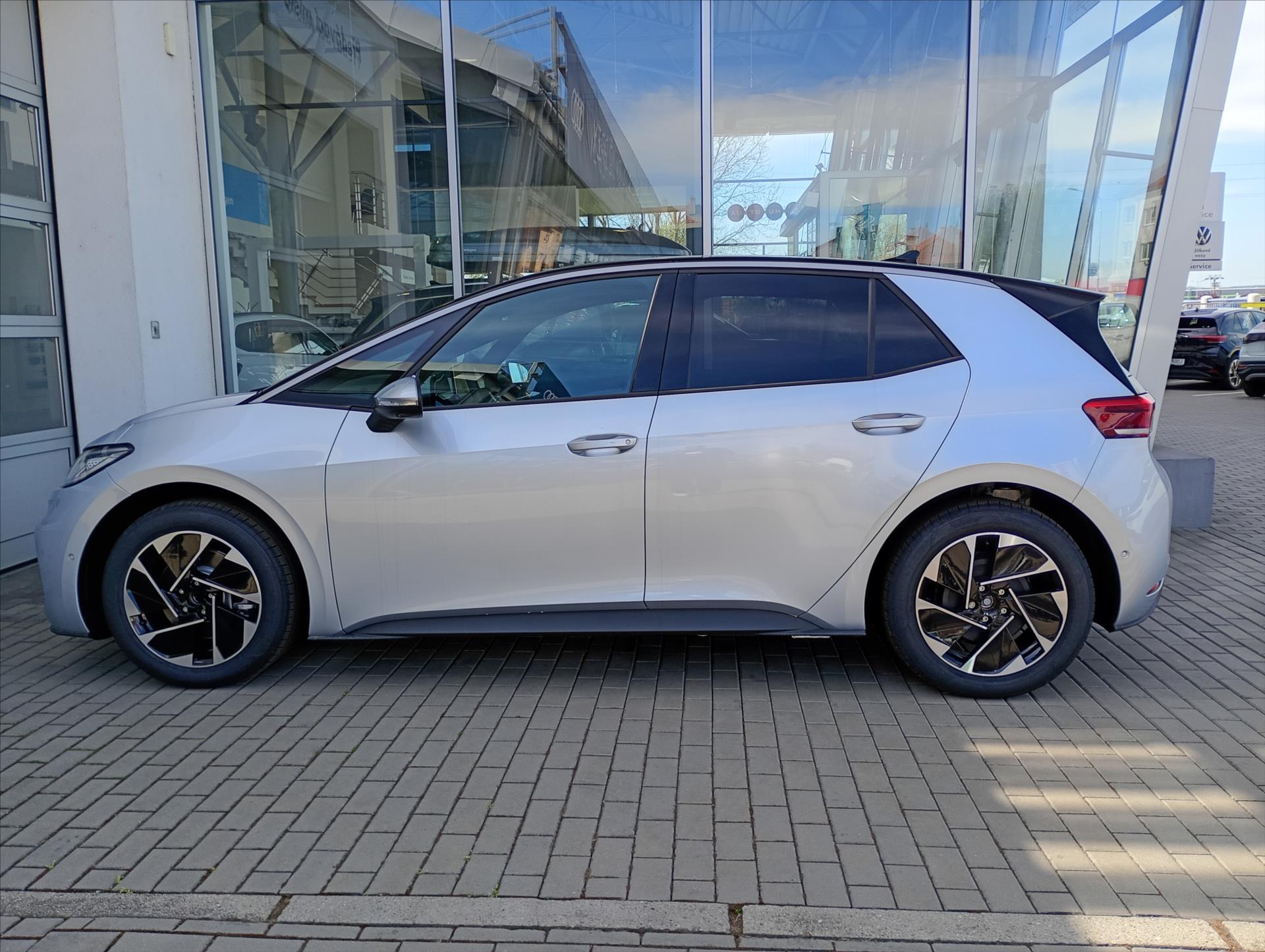 volkswagen-id-3-pro-people-150-kw-59-kwh - 7