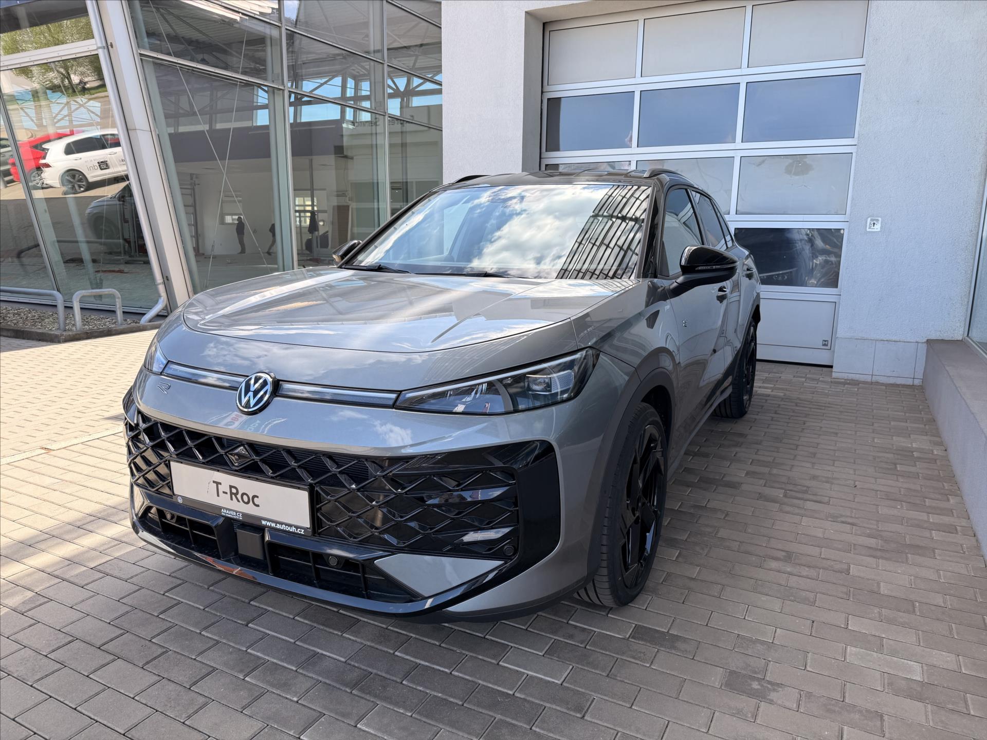 Volkswagen T-Roc 1,5 eTSI 110 kW 7DSG  R-Line