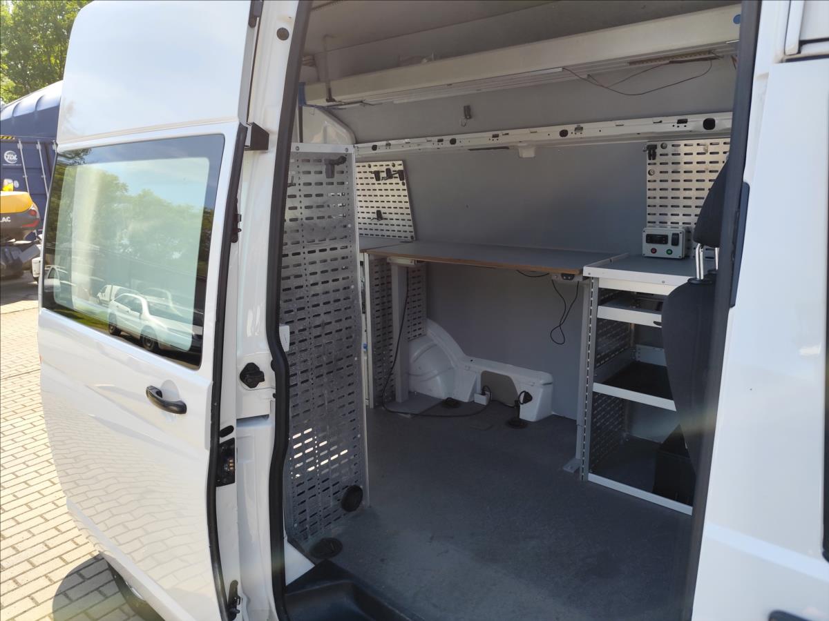 volkswagen-transporter-2-0tdi-l2h3-dilna-220v-topeni - 3