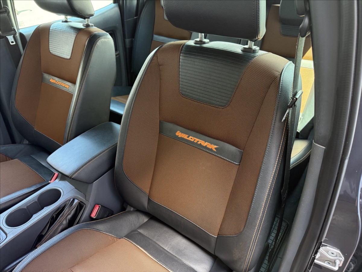 ford-ranger-3-2-wildtrak-at-1maj-po-servisu - 9