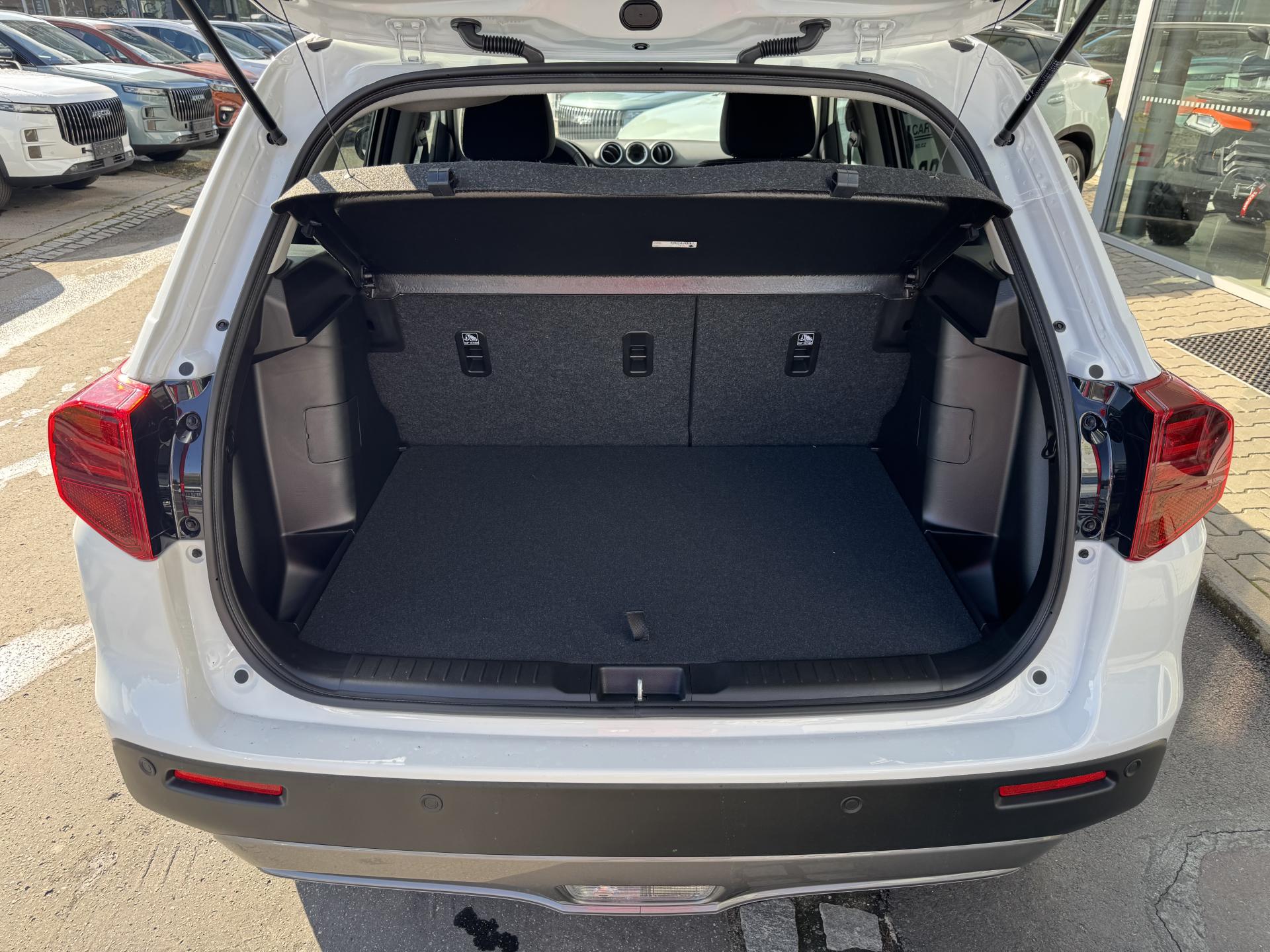 suzuki-vitara-1-4-premium-hybrid-allgrip - 5