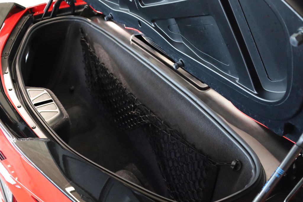 chevrolet-corvette-c8-3lt-convertible-z51-lift - 7