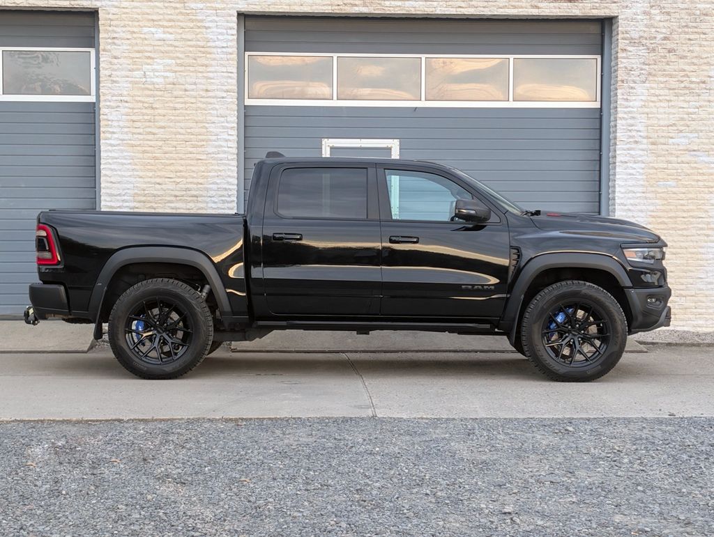 dodge-ram-1500-trx-equipment-level-2-harman - 4