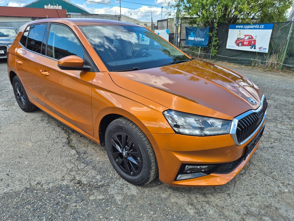 skoda-fabia-1-0-tsi-85kw-top-selection-za - 2