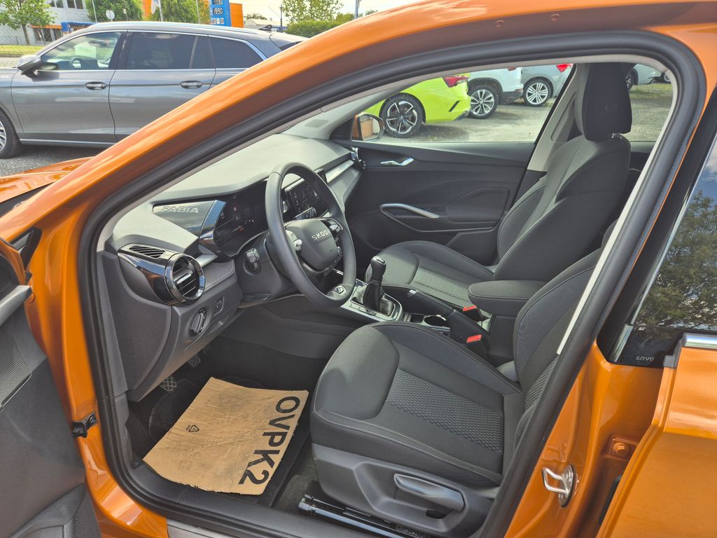 skoda-fabia-1-0-tsi-85kw-top-selection-za - 8