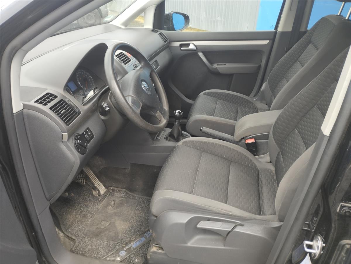 volkswagen-touran-1-4-tsi-103kw - 6