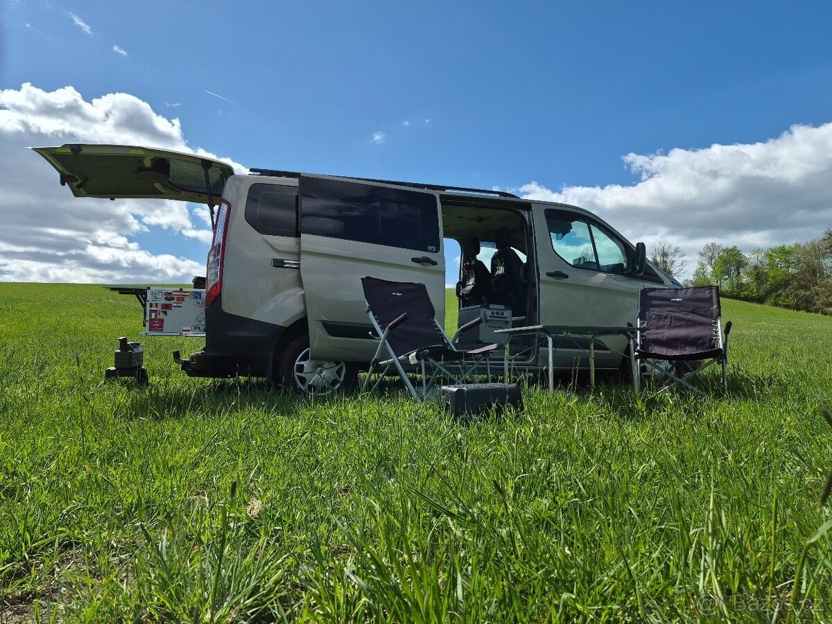 ford-tourneo-custom-2-2 - 7