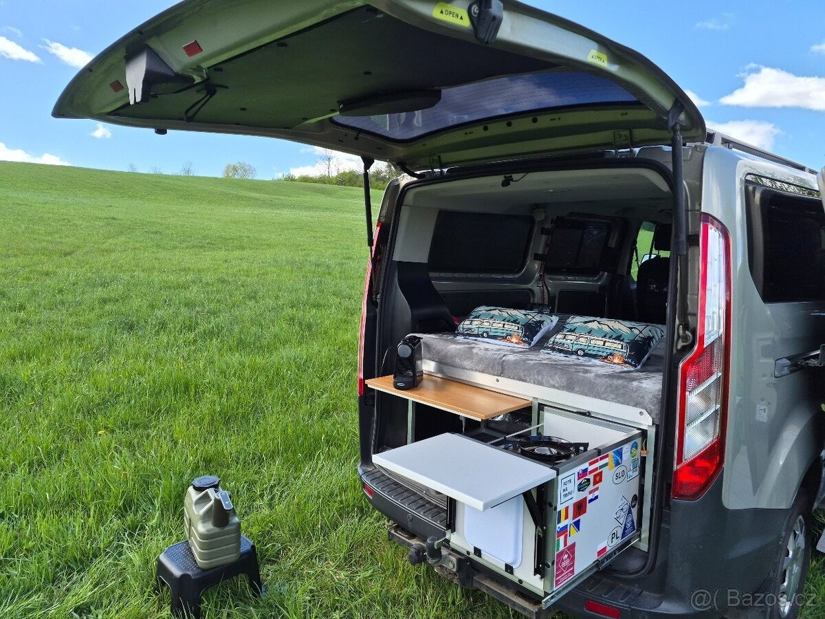 ford-tourneo-custom-2-2 - 8