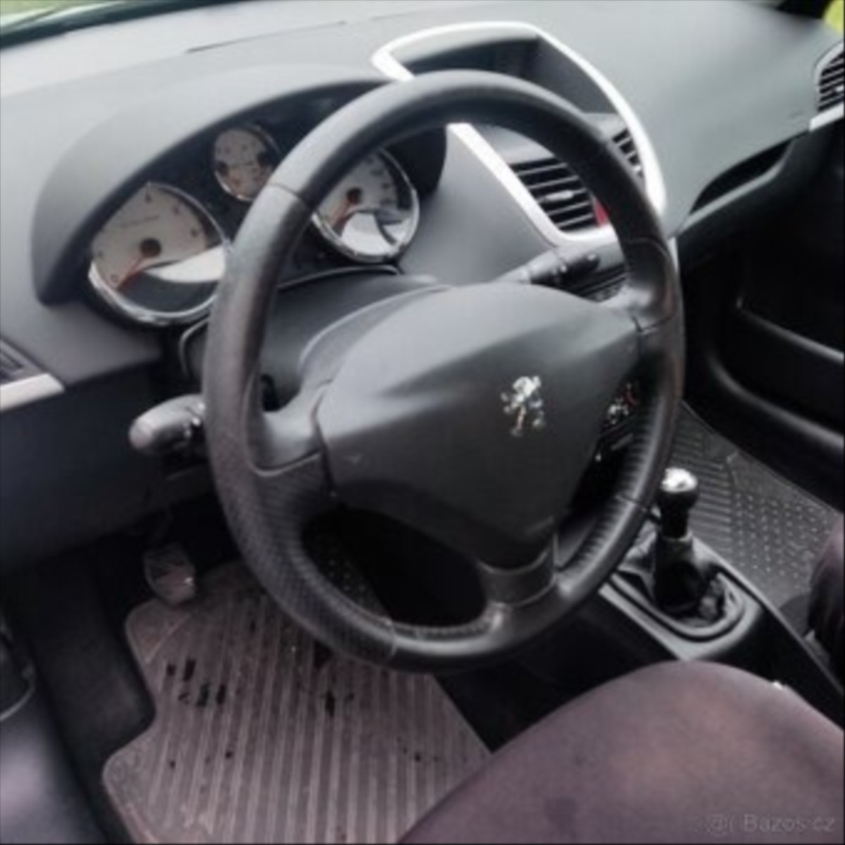 peugeot-207-1-4 - 8