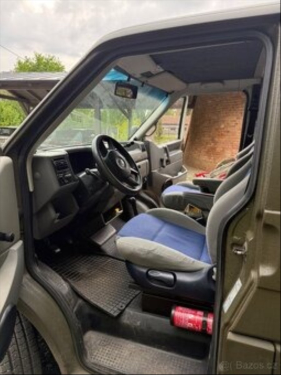 volkswagen-transporter-1-9-t4-s-obytnou-vestavbou-odpoc - 3