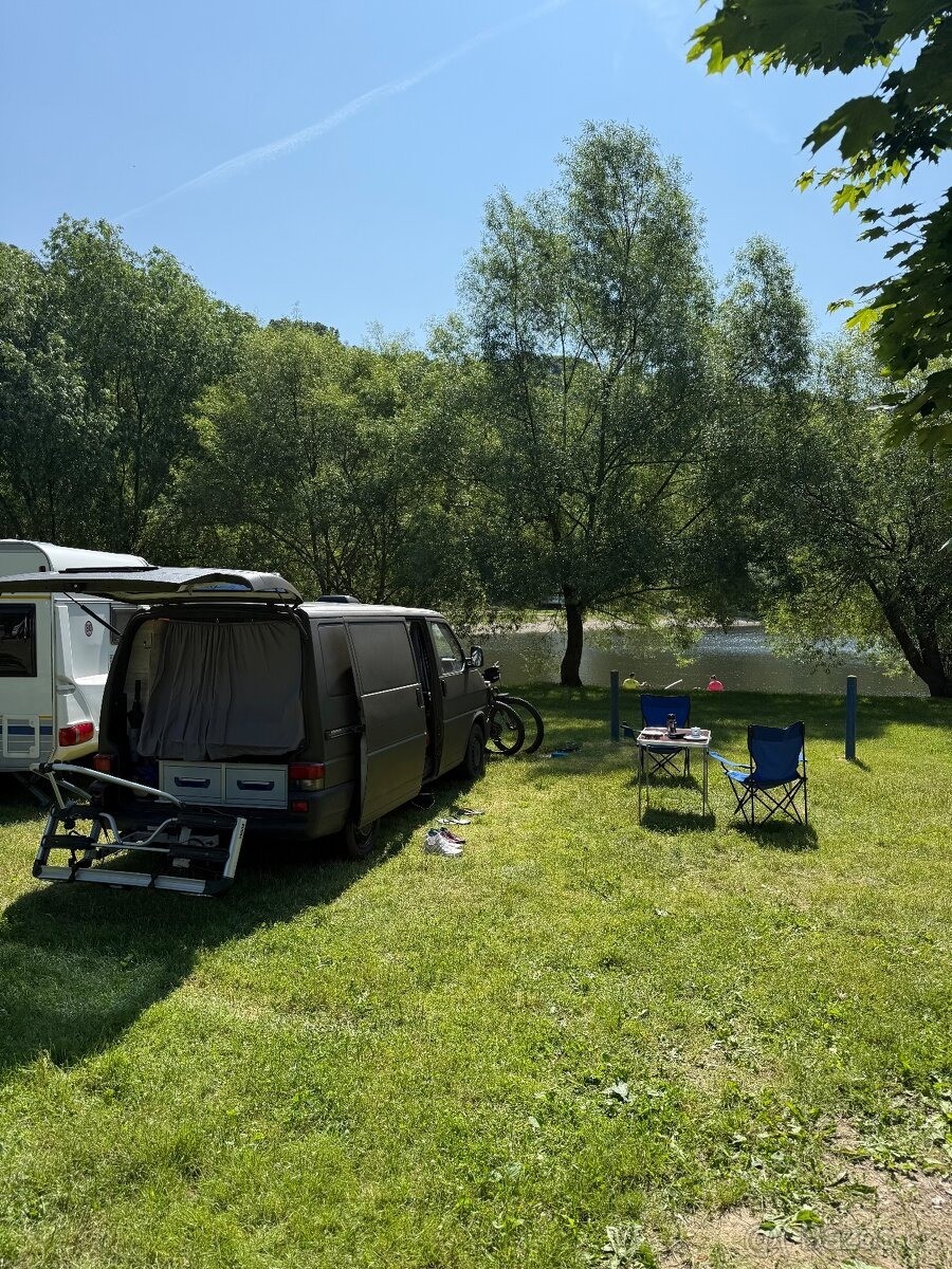 volkswagen-transporter-1-9-t4-s-obytnou-vestavbou-odpoc - 8