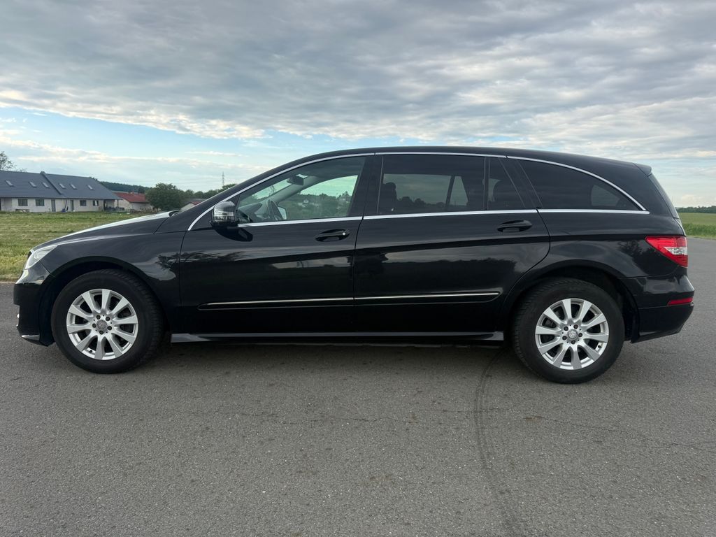 mercedes-benz-tridy-r-elegance-w251-4-matic - 1