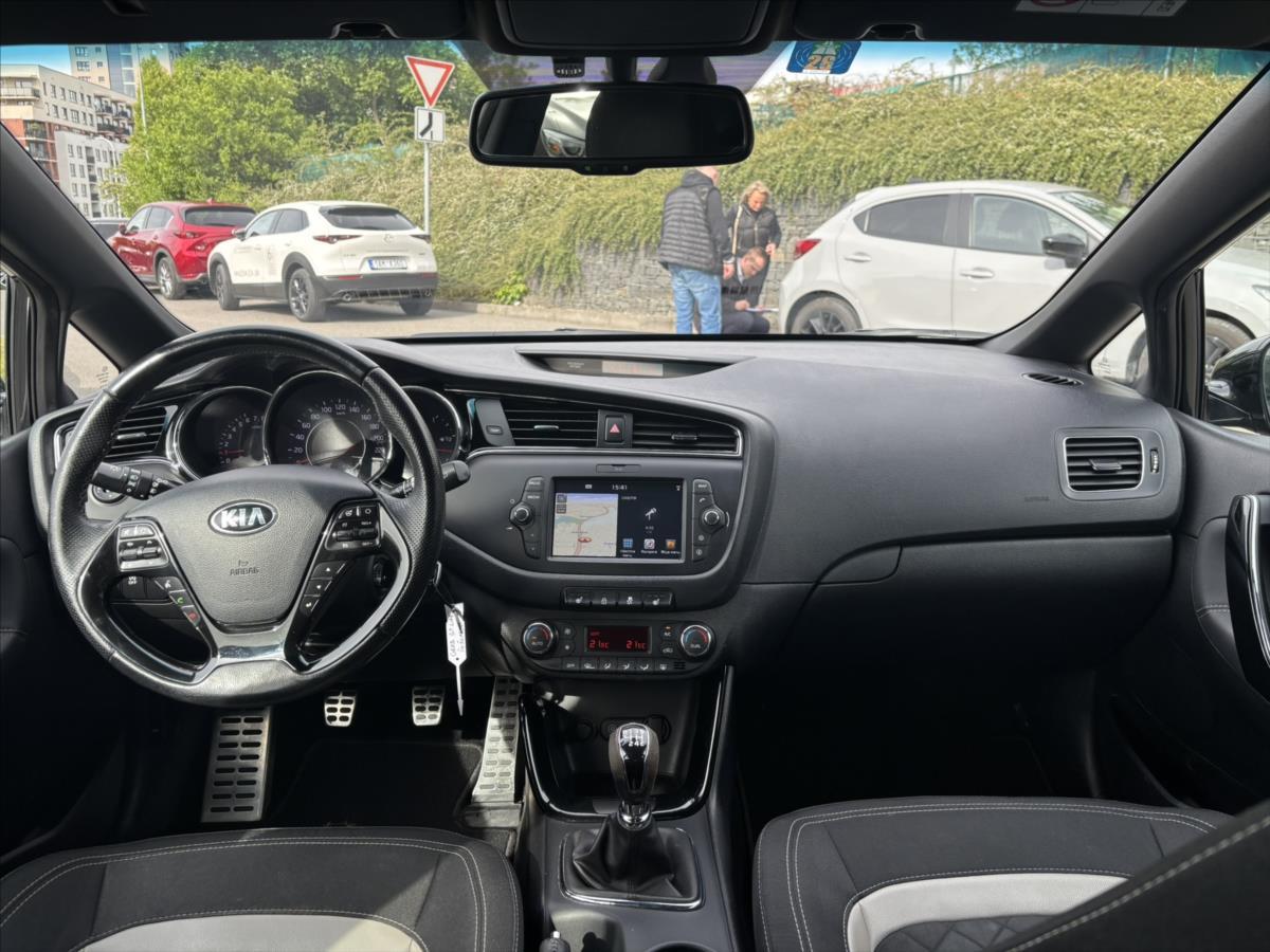 kia-ceed-1-0-tgdi-gt-line-navi-kamera - 8
