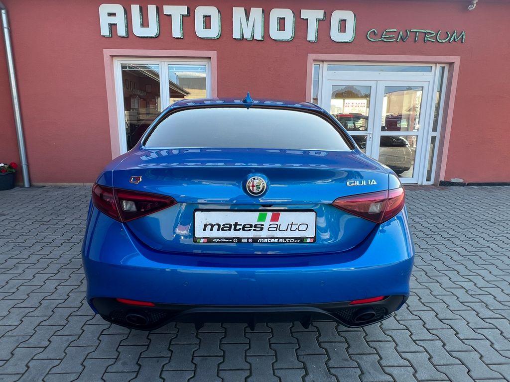 alfa-romeo-giulia-2-0-veloce-206kw-odpocet-dph - 7