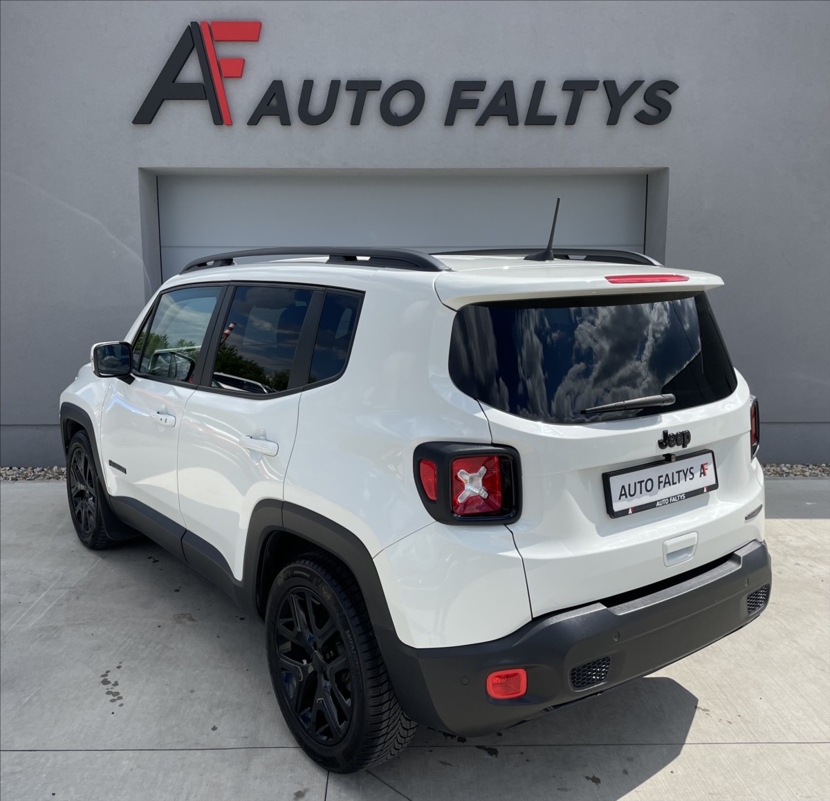 jeep-renegade-1-3-i-t-110kw-automat-cr - 4