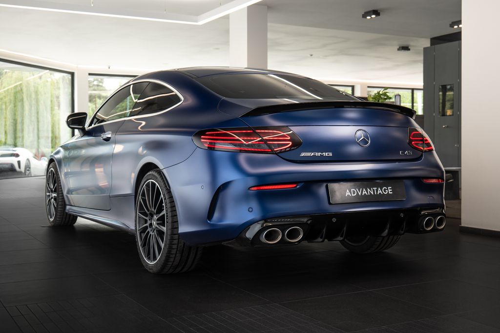 mercedes-benz-tridy-c-43-amg-burmester-360-led-pano-karbon - 3