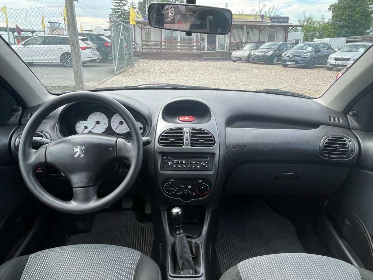 peugeot-206-1-4-i - 6