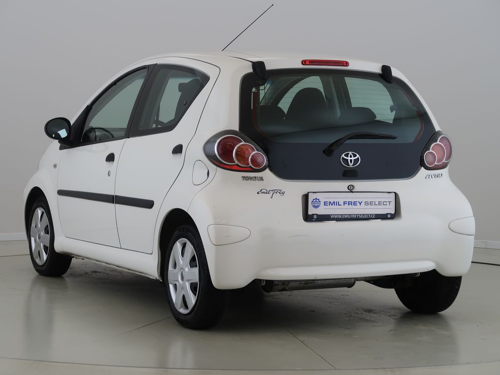 toyota-aygo-1-0vvt-i-50kw-cz-1maj-basecool - 6