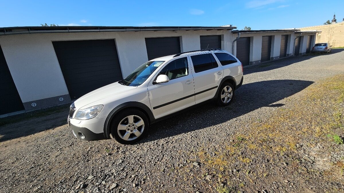 skoda-octavia-2-0-scout-tdi-103-kw - 1