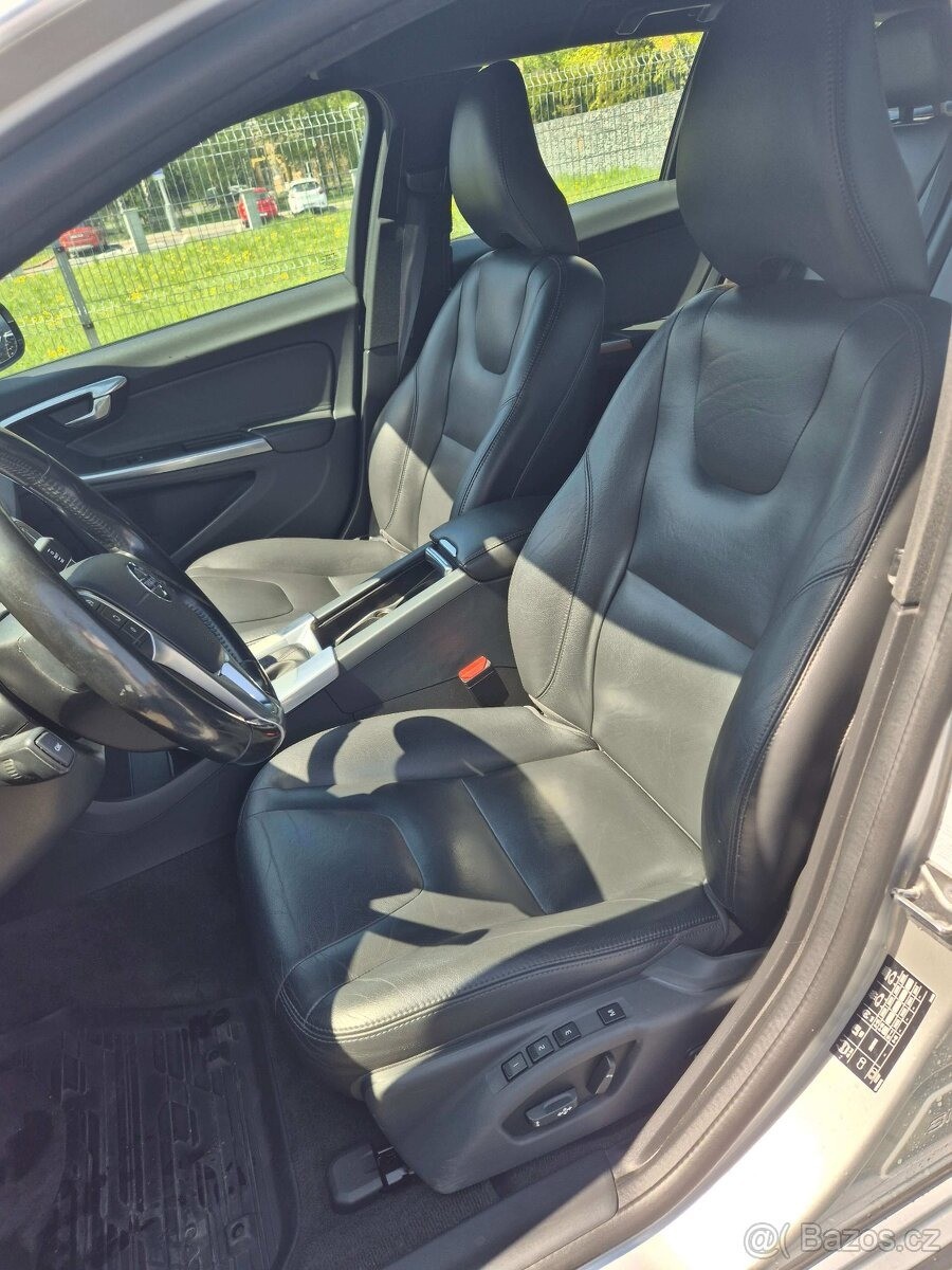 volvo-v60-2-4-cross-country-d - 2
