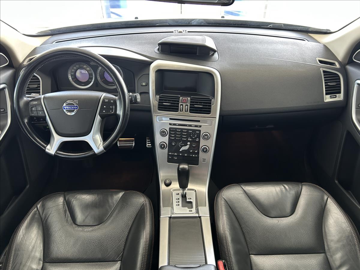 volvo-xc60-2-4-d5-4x4-tazne-serviska - 6