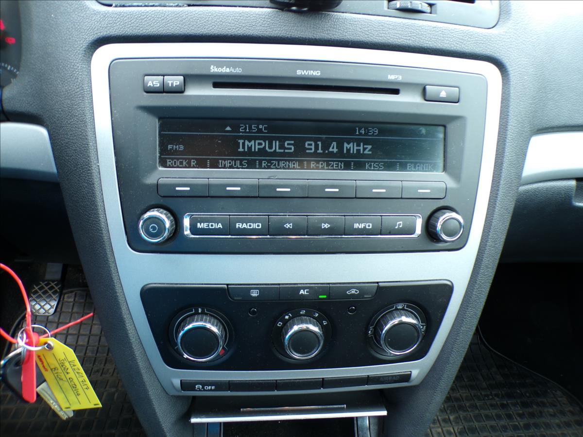 skoda-octavia-1-6-tdi-servisni-kniha - 8