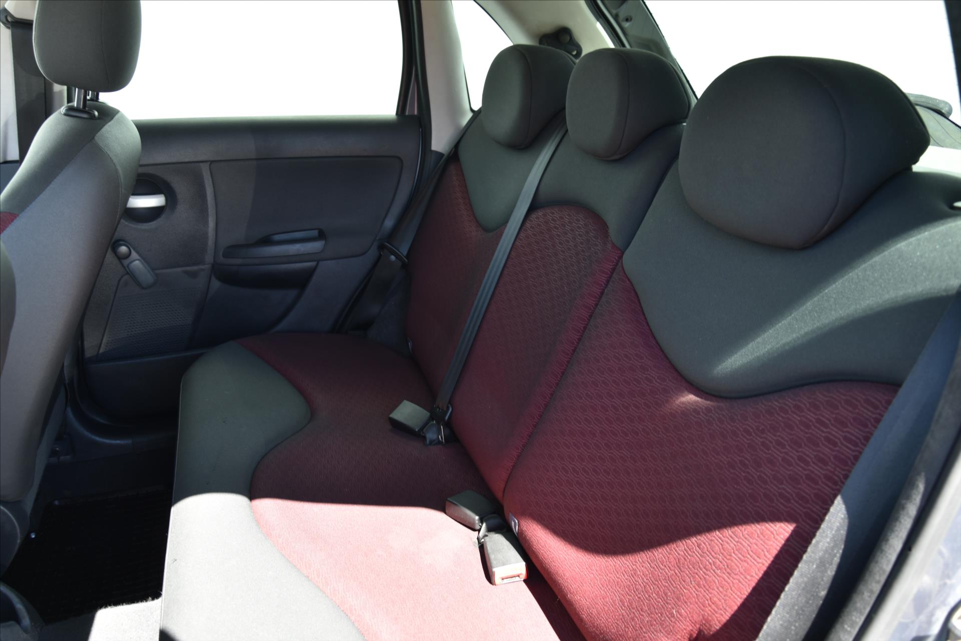 citroen-c3-1-4i-klima-1-maj-cr - 9