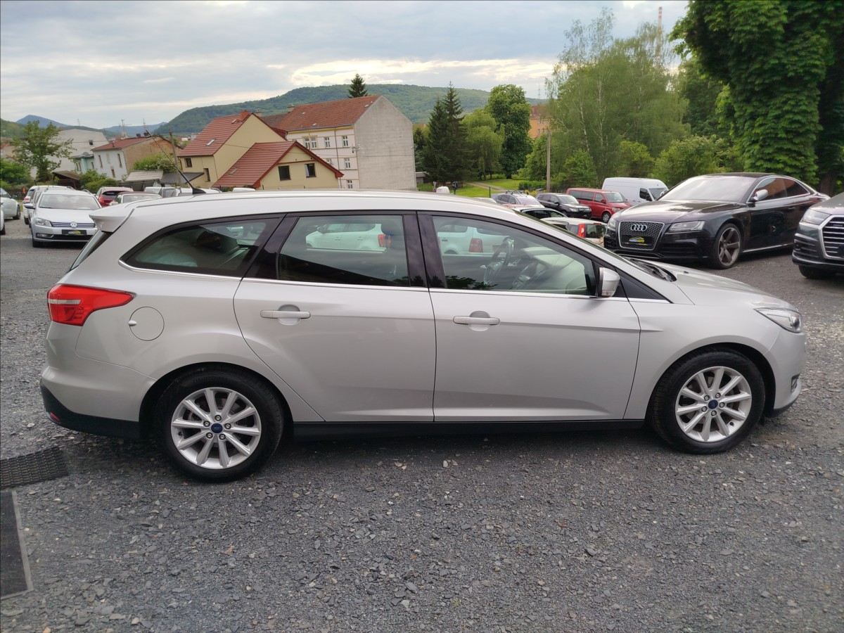 ford-focus-1-5-tdci-88kw-titanium - 6