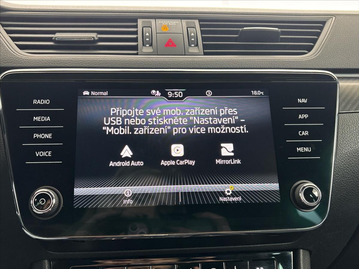 skoda-superb-2-0-tdi-sportline-7dsg - 9