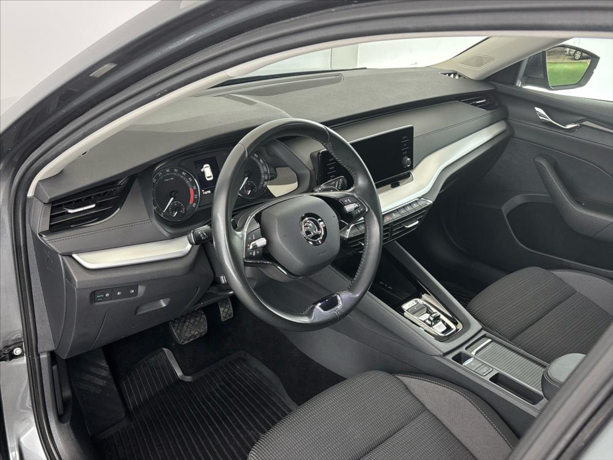 skoda-octavia-2-0-2-0tdi-combi-4x4-7dsg - 5