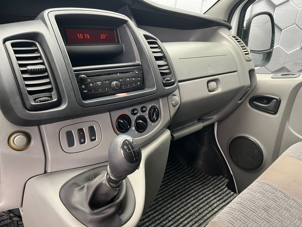 opel-vivaro-2-0-cdti-cebia-koupeno-cr - 8