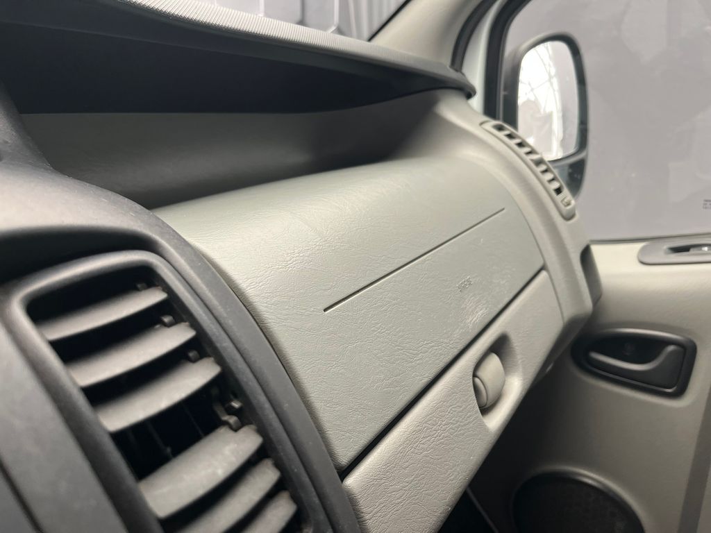 opel-vivaro-2-0-cdti-cebia-koupeno-cr - 9