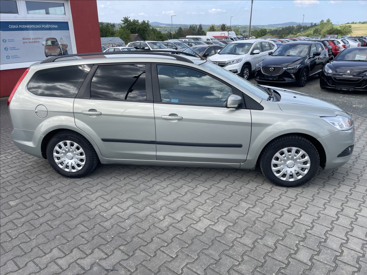 ford-focus-1-6-16v-cr-digiklima-kamera-repro-blam - 7