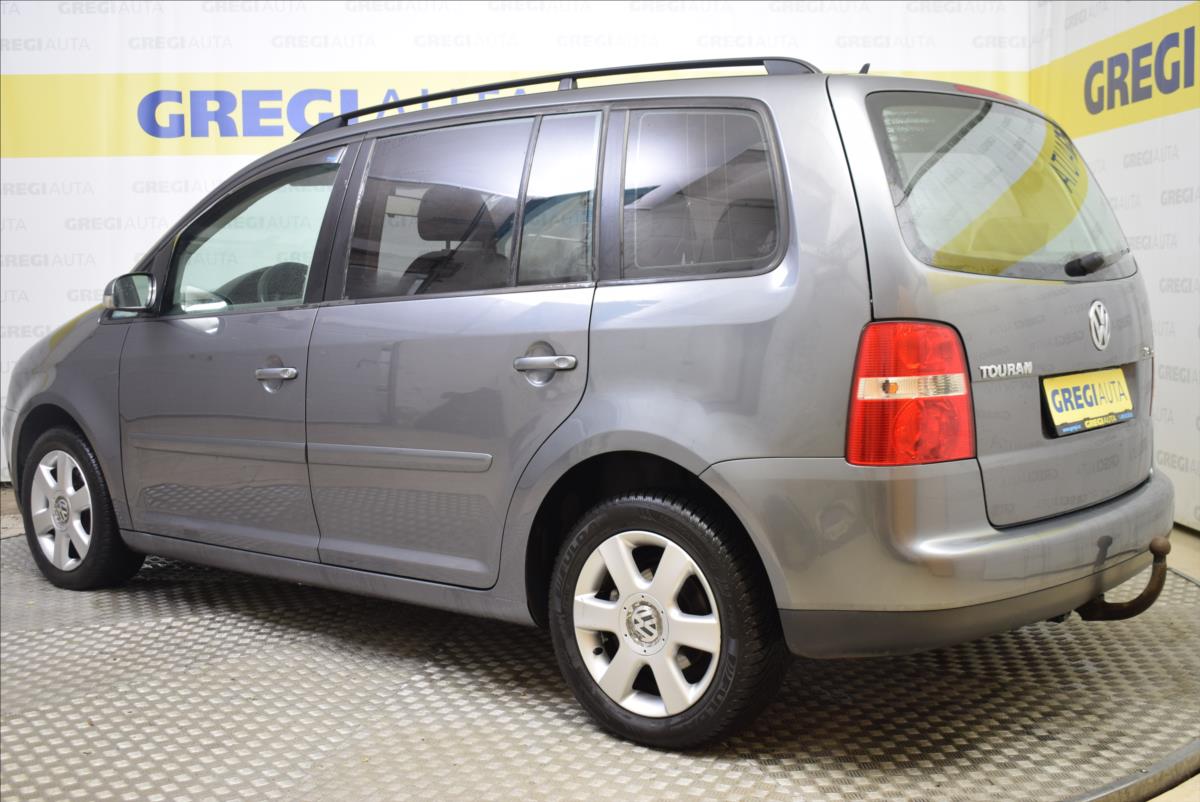 volkswagen-touran-2-0-tdi-po-servisu-7mist - 4