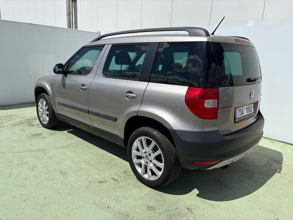 skoda-yeti-1-2tsi-77kw-automat-vyhrevy - 3