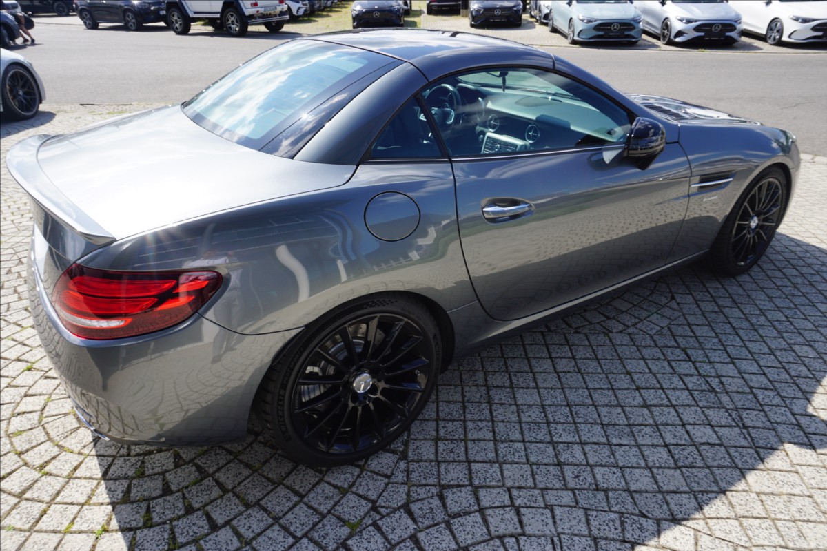 mercedes-benz-slc-3-0-amg-slc-43 - 5