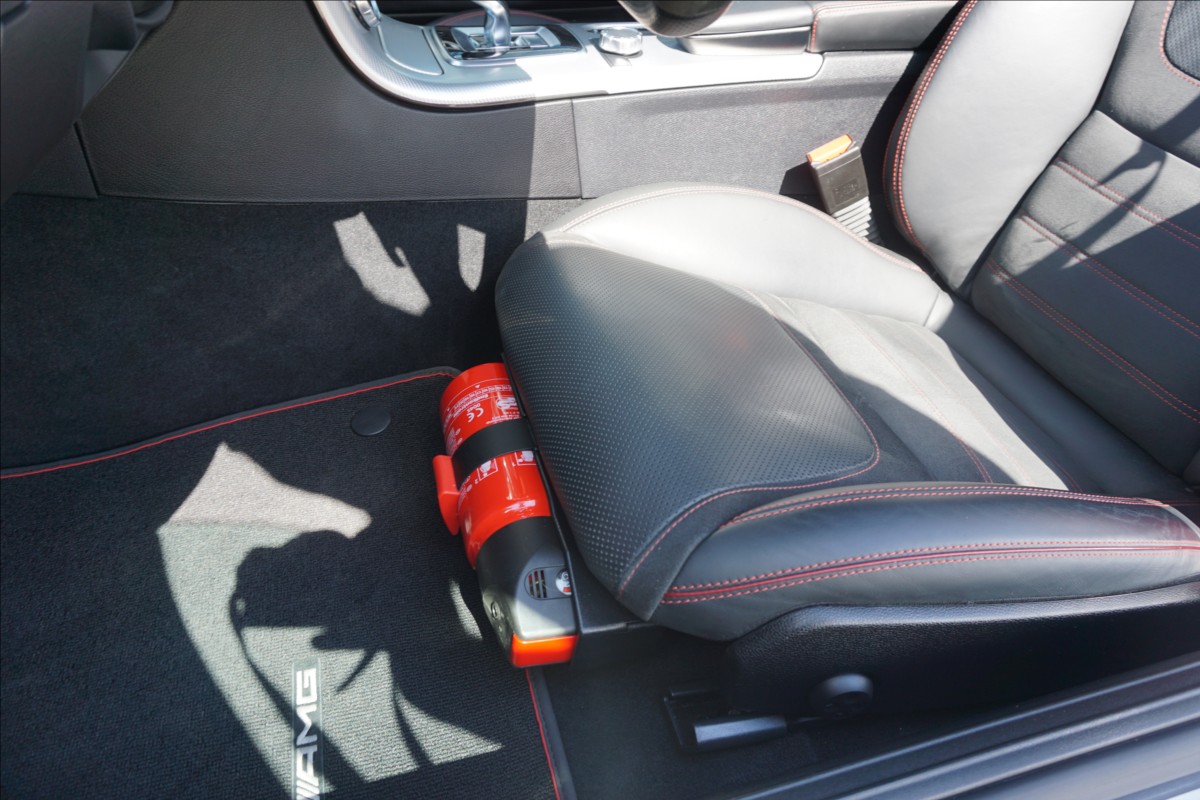 mercedes-benz-slc-3-0-amg-slc-43 - 9