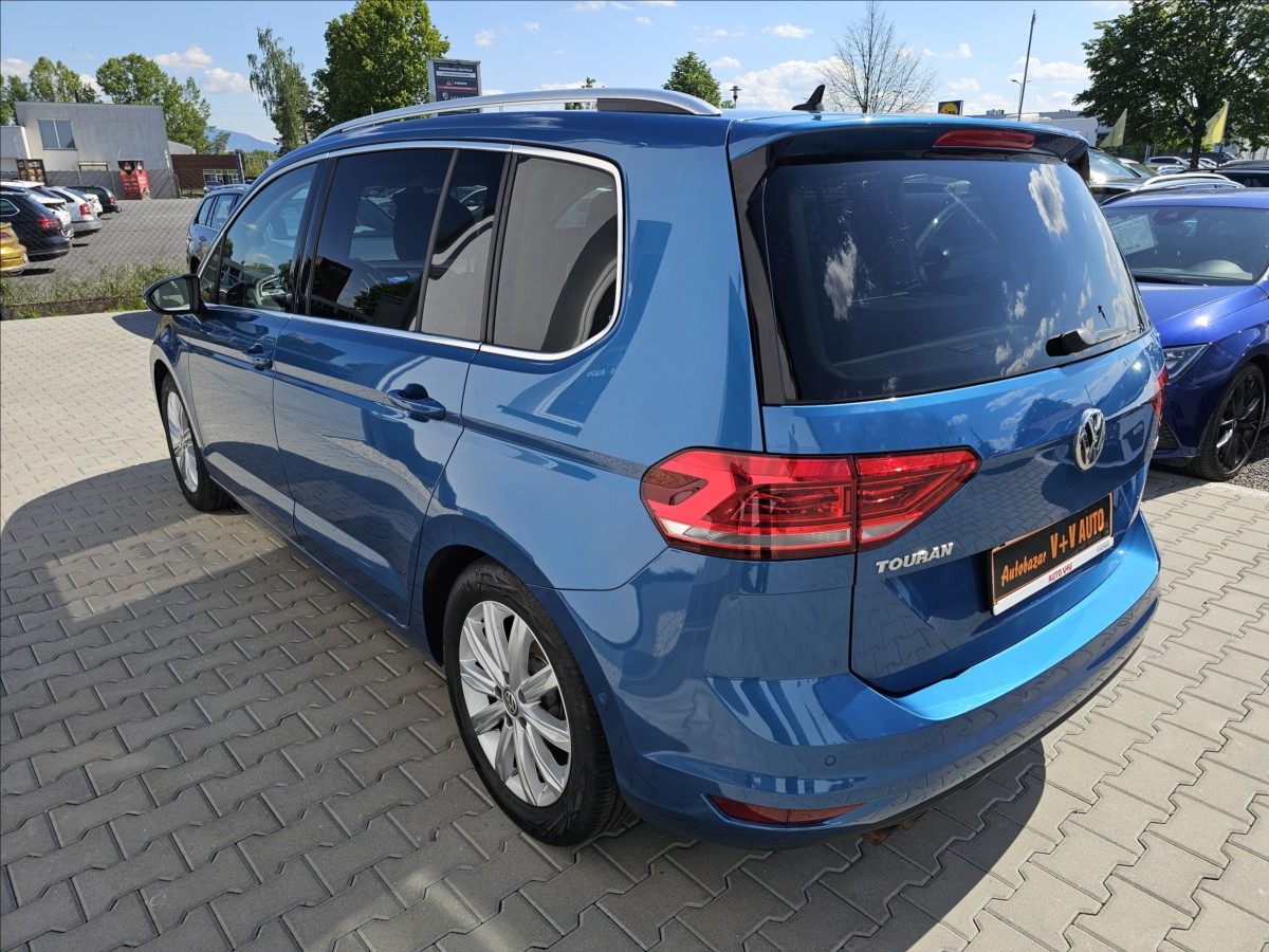 volkswagen-touran-1-4-tsi-110kw-highline-panorama - 7