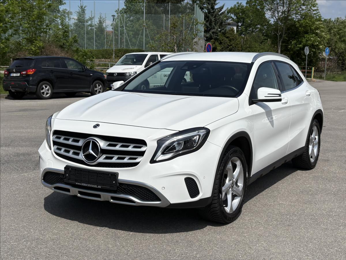 Mercedes-Benz GLA 1,6 180i 90kW AT,Led,Kůže,Navi