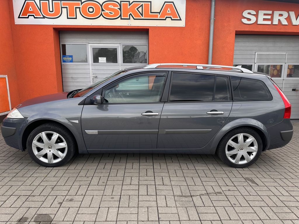 renault-megane-1-6i-16v-82kw-2xkola - 2