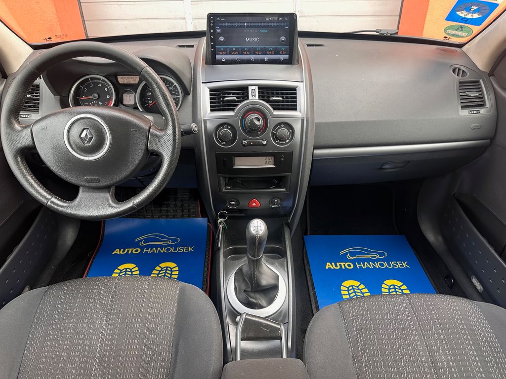 renault-megane-1-6i-16v-82kw-2xkola - 8